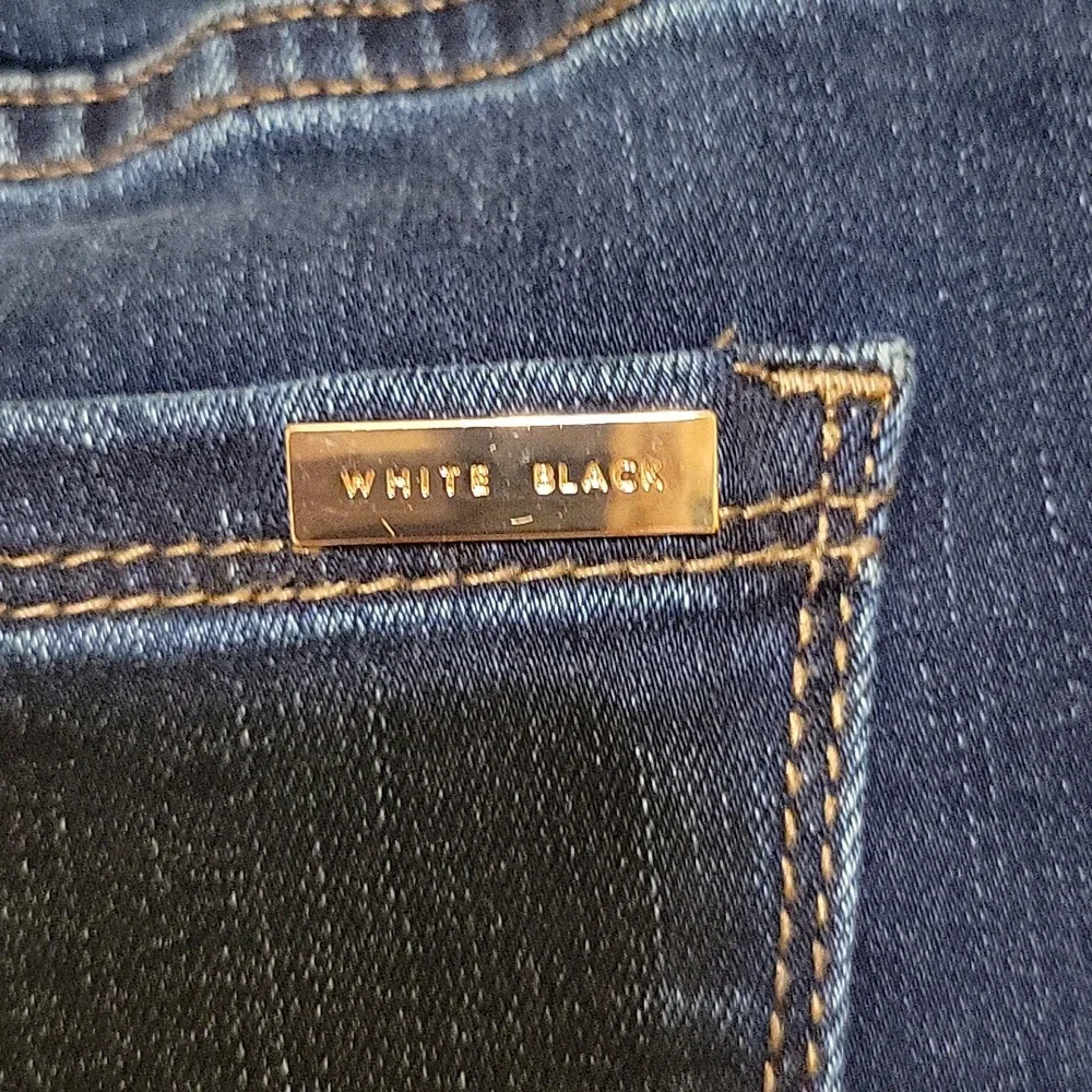 White House Black Market Dark Blue Straight Leg Jeans with Floral Embroidery - Picture 5 of 5